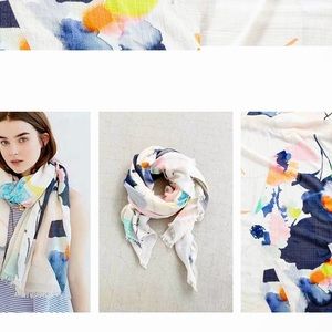 Helen Dealtry x UO scarf